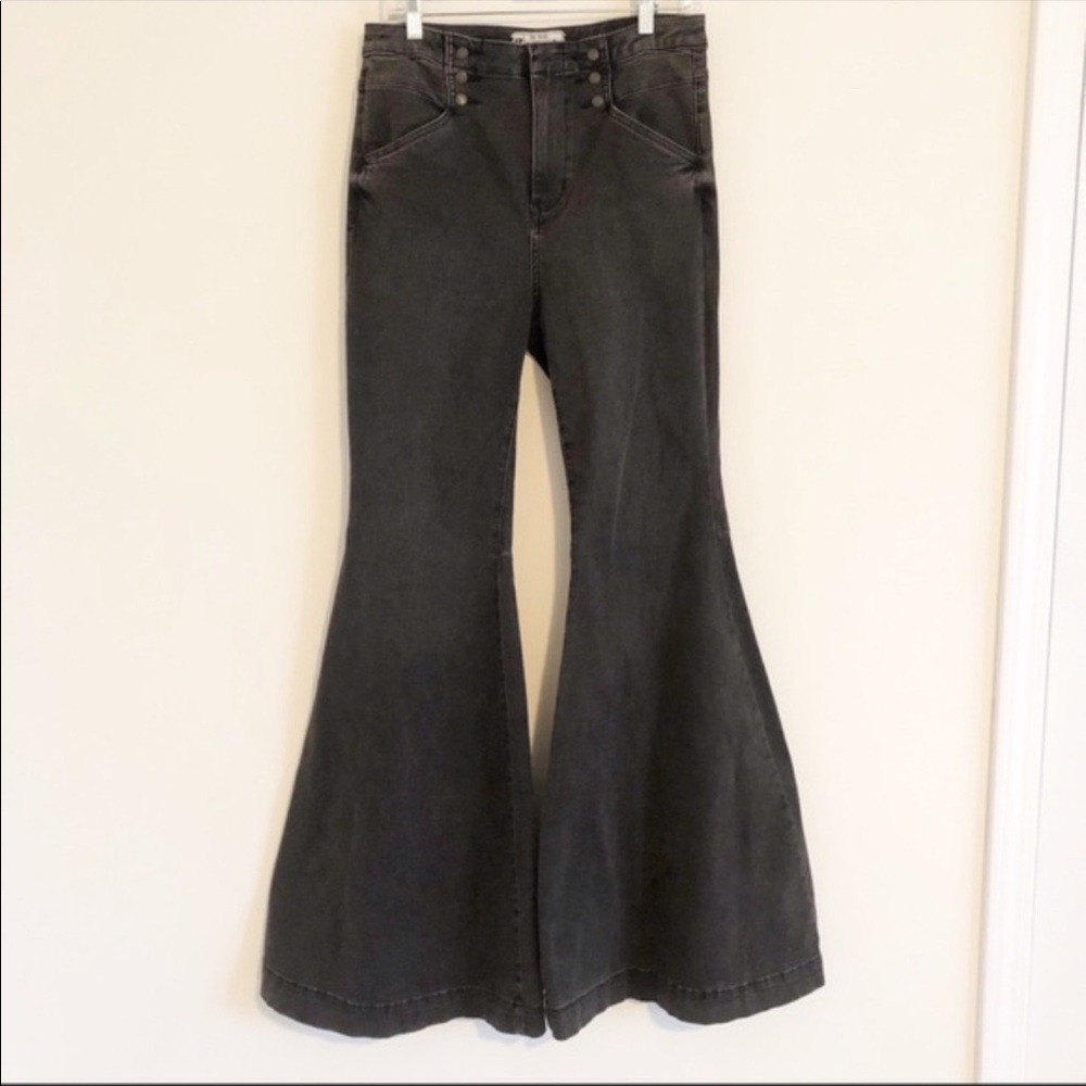 Bell Bottom/ Flare Black Denim Jeans
